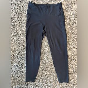 Old Navy High-Waisted PowerSoft Leggings for Women in Black Jack